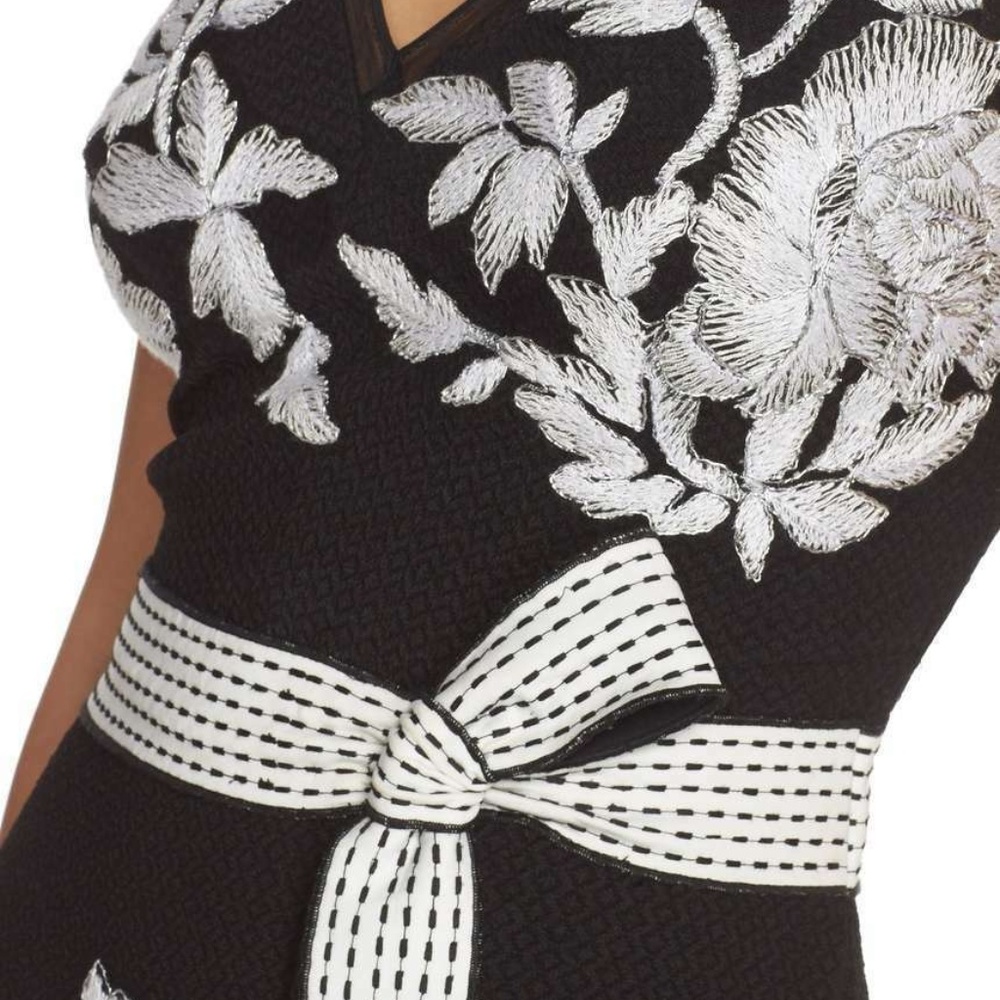 Tadashi Shoji Floral lace black white gown 4 NWT - Picture 2 of 8